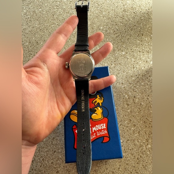 Vintage Pedre Mickey Mouse Watch - Picture 8 of 12